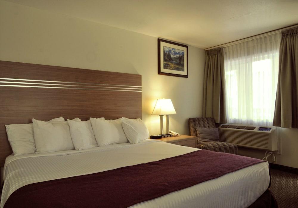 Travelodge By Wyndham Golden Sportsman Lodge Exteriör bild