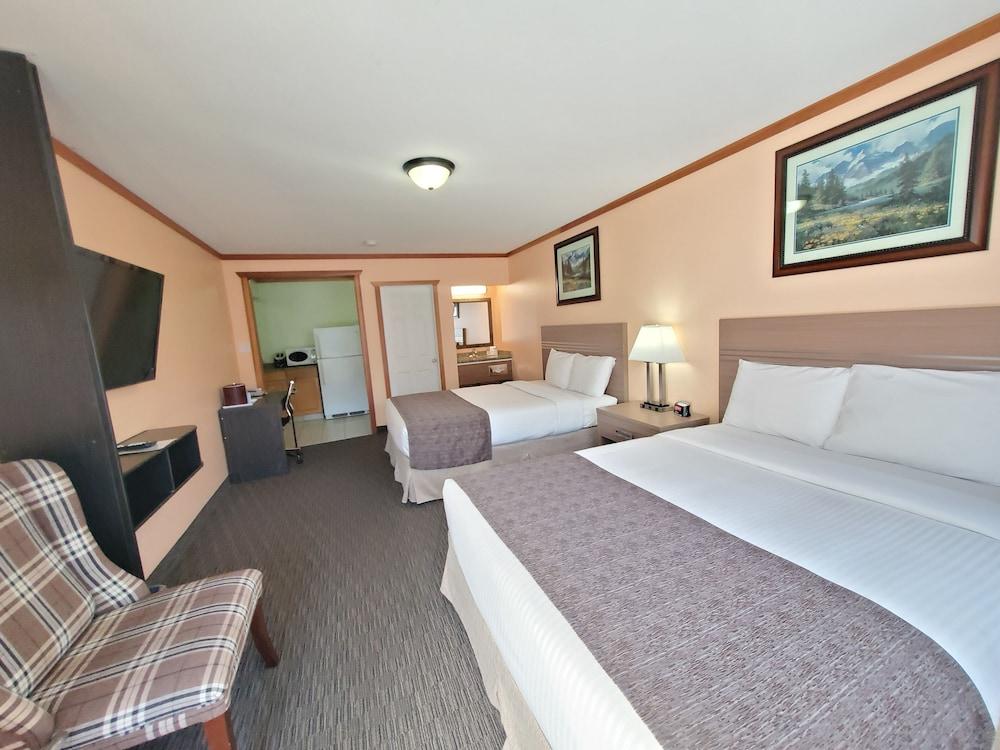 Travelodge By Wyndham Golden Sportsman Lodge Exteriör bild