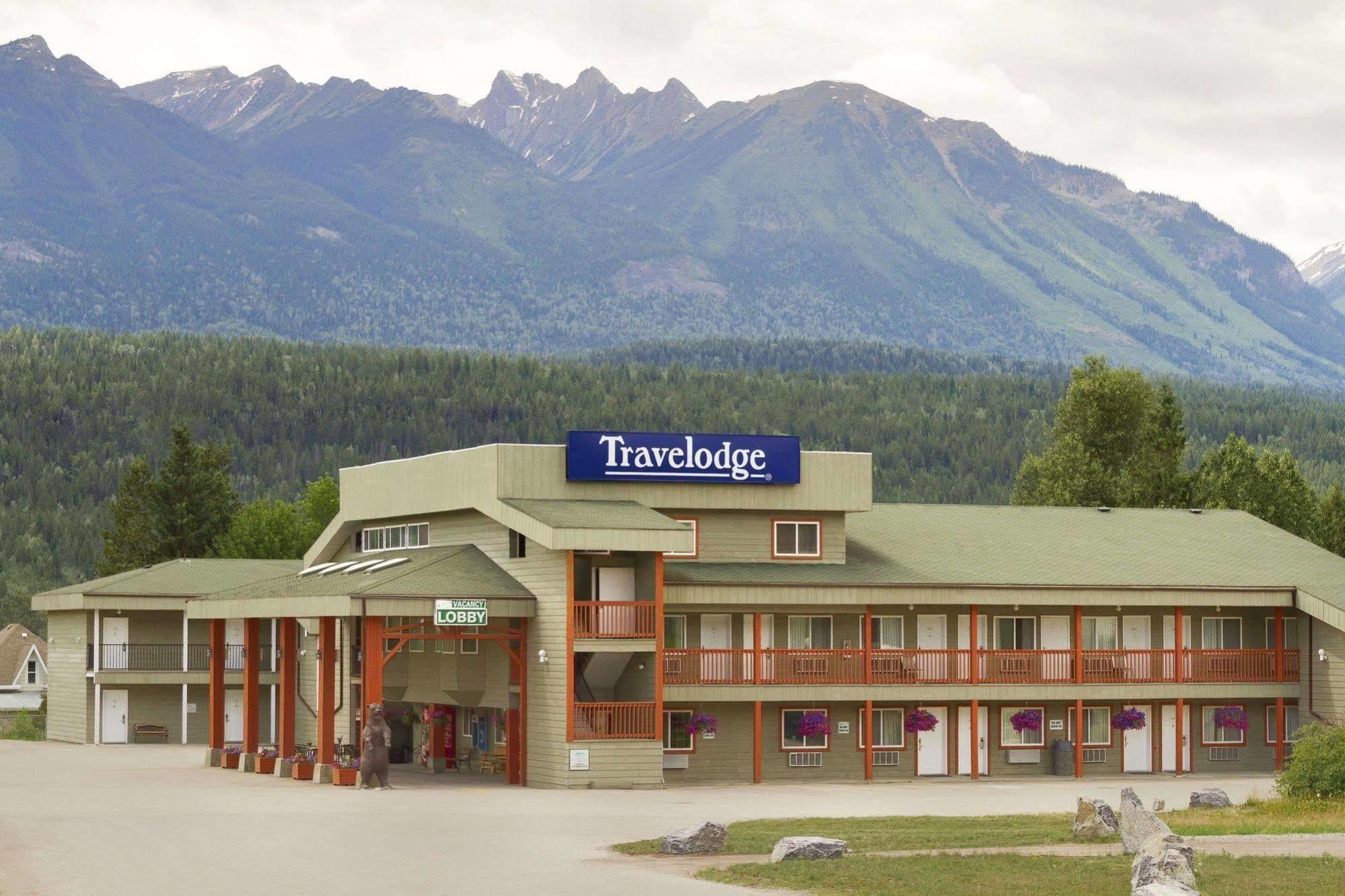 Travelodge By Wyndham Golden Sportsman Lodge Exteriör bild